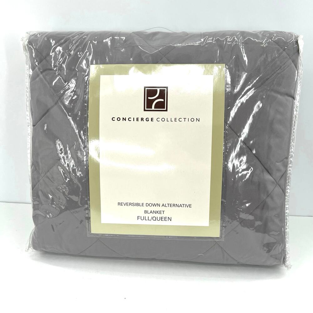 Concierge collection Reversible Down Alternative full / Queen Blanket